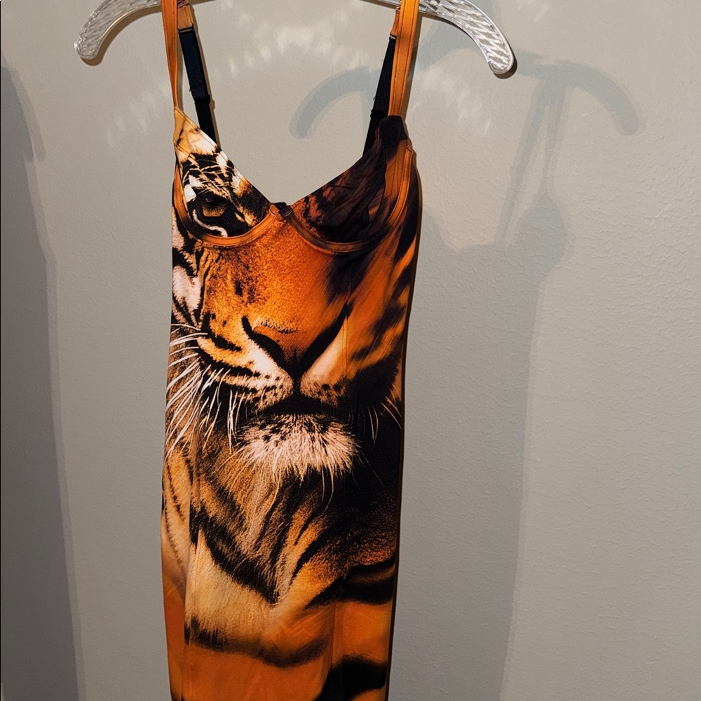 🔥NWT Roberto Cavalli x SKIMS Underwire Dress Tiger Face Print 🔥🔥🔥 - Picture 10 of 12